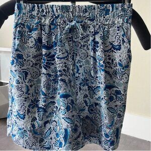 Lounge shorts, out the house, or sleepwear. Paisley print with pockets.